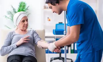 Chemotherapy Side Effects: Symptoms, Management & Recovery Tips